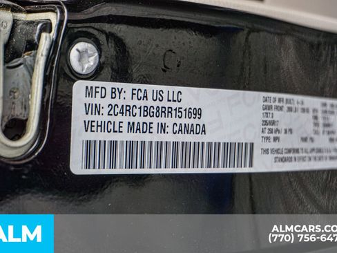 Used 2024 Chrysler Pacifica Touring-L FWD image 60