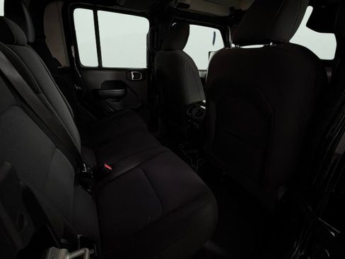 Used 2022 Jeep Gladiator Sport image 32