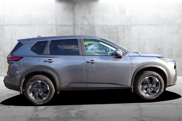 Certified 2026 Nissan Rogue SV w/ Cold Weather Package AWD/4WD image 5