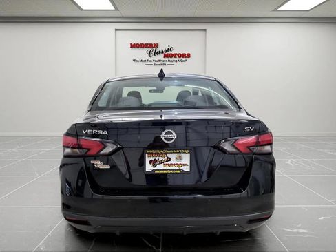 Used 2021 Nissan Versa SV FWD image 6