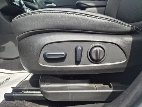 Used 2023 Buick Encore GX Preferred w/ Cold Weather Comfort Package image 16