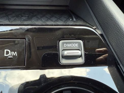 New 2025 Nissan Murano SV AWD/4WD image 12