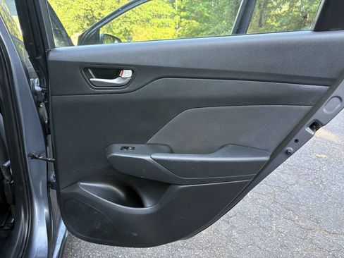 Used 2020 Hyundai Accent SEL FWD image 17