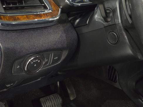 Used 2018 Lincoln Continental Reserve image 25