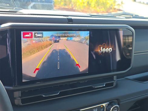 Used 2025 Jeep Wrangler Sahara w/ Safety Group image 22