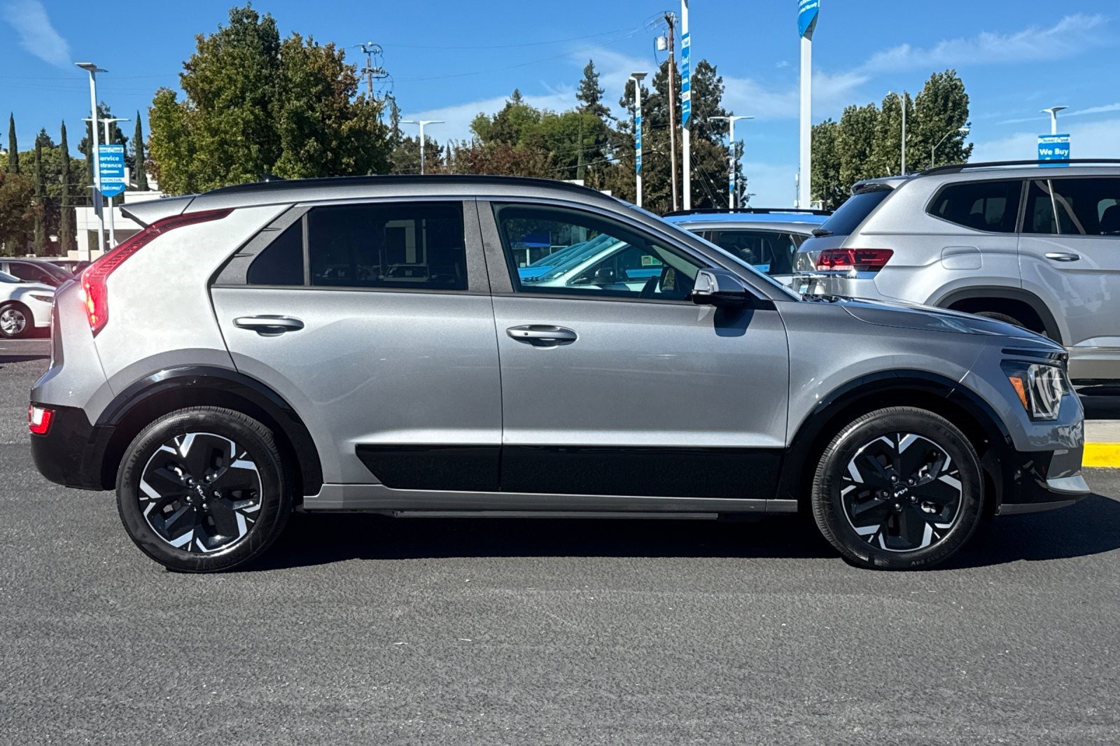 Used 2024 Kia Niro Wind FWD image 8