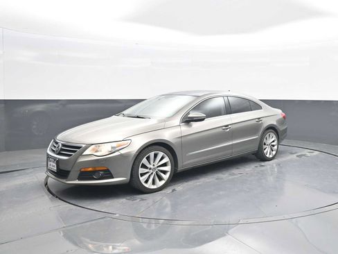 Used 2009 Volkswagen CC VR6 Sport FWD image 4