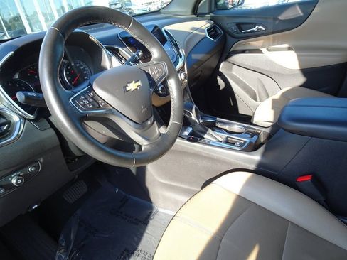 Used 2024 Chevrolet Equinox Premier FWD image 12