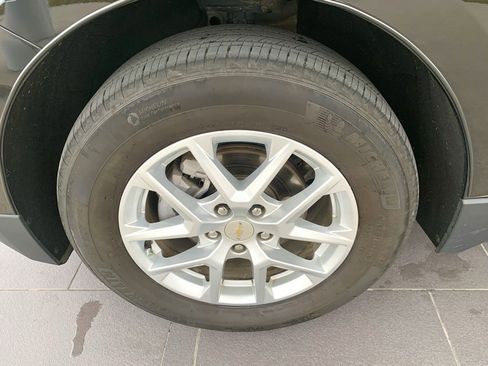 Used 2024 Chevrolet Equinox LS w/ LS Convenience Package image 9