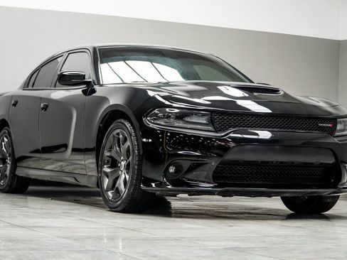 Used 2019 Dodge Charger GT image 4