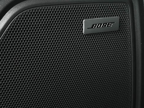 Certified 2025 Porsche Macan image 7