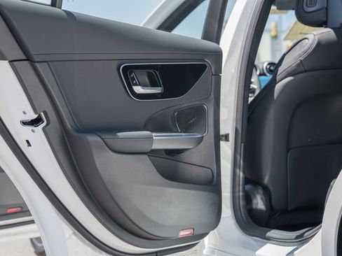 New 2026 Mercedes-Benz C 300 4MATIC Sedan image 34