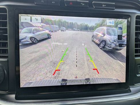 Used 2021 Ford F150 Lariat w/ Equipment Group 502A High AWD/4WD image 14