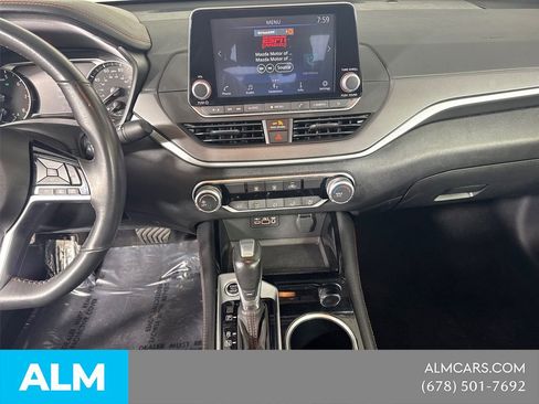 Used 2025 Nissan Altima 2.5 SR FWD image 32