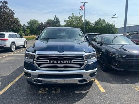 Used 2022 RAM 1500 Laramie AWD/4WD image 2