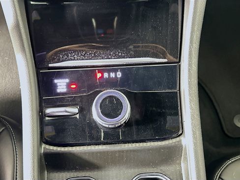 Used 2024 Jeep Grand Cherokee Limited w/ Black Appearance Package image 24