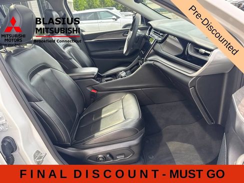 Used 2023 Jeep Grand Cherokee 4WD 4xe image 33