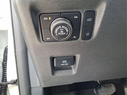 New 2026 Ford Expedition Tremor image 9