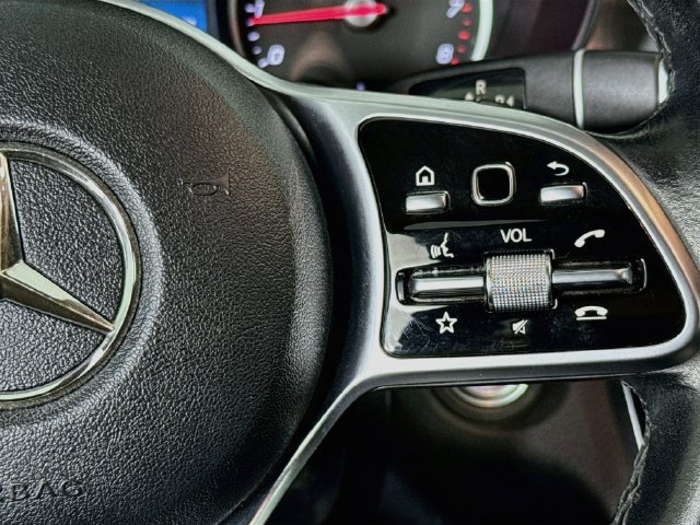Used 2019 Mercedes-Benz C 300 Sedan image 12