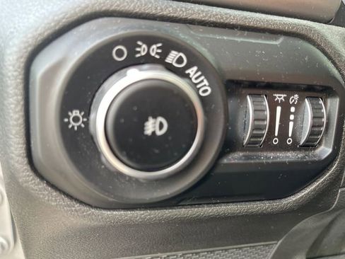 Used 2019 Jeep Wrangler Unlimited Rubicon image 25