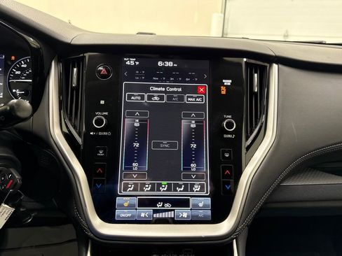 Used 2023 Subaru Outback Premium image 19