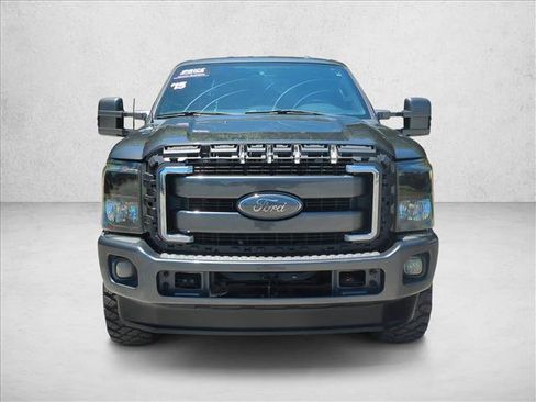 Used 2015 Ford F250 Lariat w/ Lariat Interior Package AWD/4WD image 2