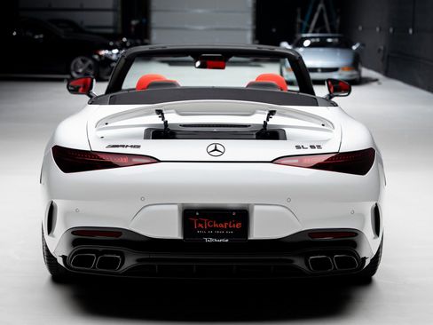 Used 2022 Mercedes-Benz SL 63 AMG 4MATIC image 28
