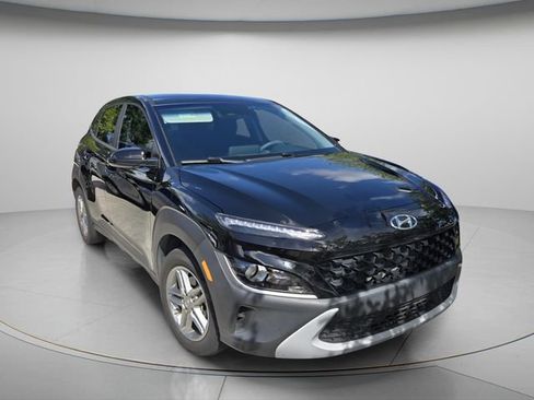Used 2023 Hyundai Kona SE FWD image 4