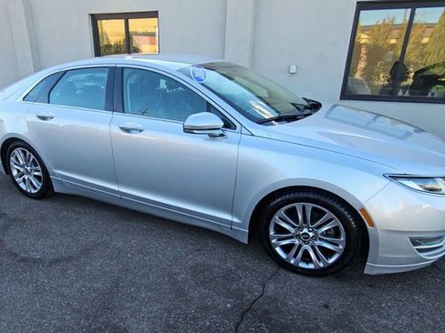 Used 2014 Lincoln MKZ Base w/ Equipment Group 101A Select image 9