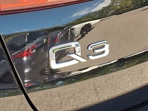 Used 2022 Audi Q3 2.0T Premium Plus image 36