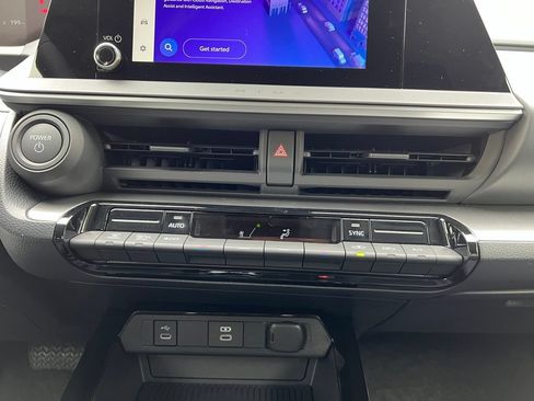 New 2027 Toyota Prius LE FWD image 21