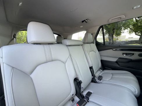 Used 2024 Honda Pilot EX-L image 26