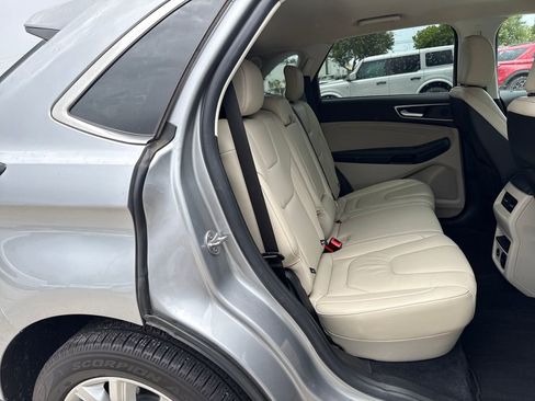 Used 2021 Ford Edge Titanium FWD image 26