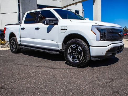 Used 2022 Ford F150 Lightning XLT w/ Tow Technology Package image 3