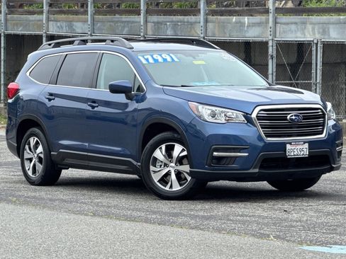 Used 2020 Subaru Ascent Premium w/ Convenience Package AWD/4WD image 2
