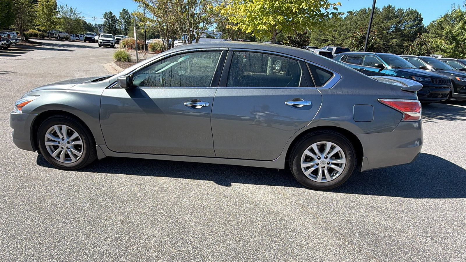 Used 2014 Nissan Altima 2.5 S w/ Sport Value Package FWD image 11