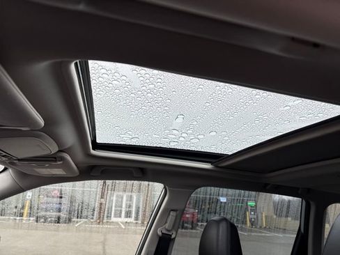 Used 2021 Subaru Forester Limited image 12