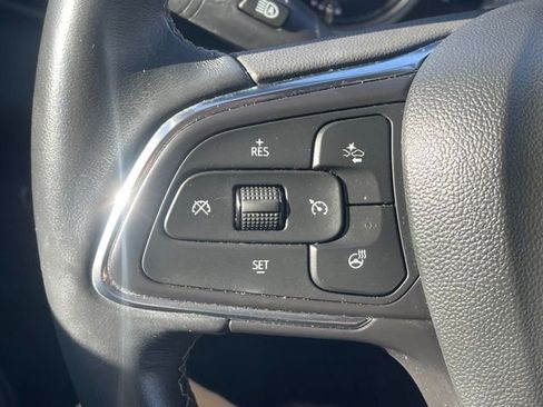 Used 2023 Buick Encore GX Essence w/ Experience Buick Package image 7