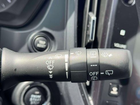 Certified 2025 Subaru Forester Premium AWD/4WD image 18