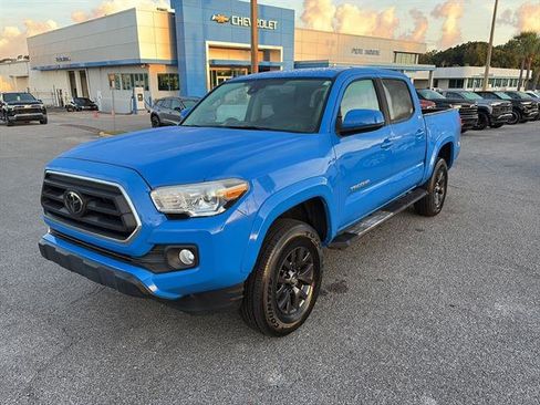 Used 2020 Toyota Tacoma SR5 image 3