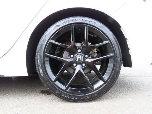 Used 2024 Honda Civic Sport image 9