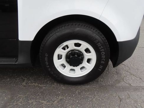 Used 2023 Chevrolet Brightdrop 600 w/ Active Safety Package 2 AWD/4WD image 12