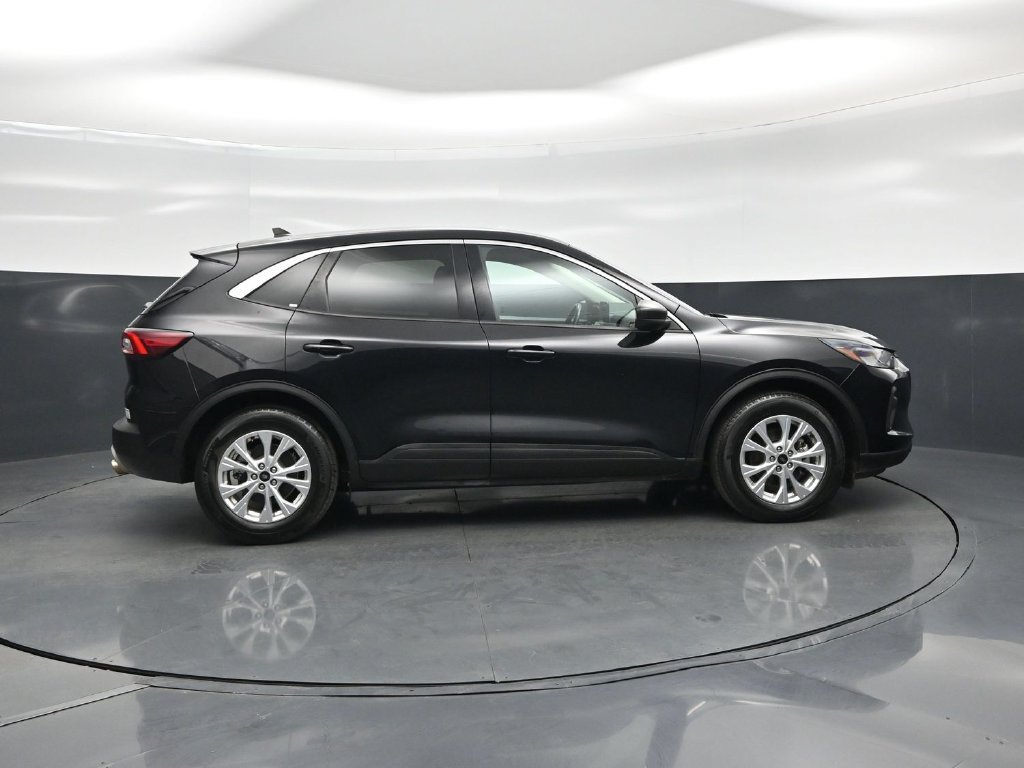 Used 2024 Ford Escape Active FWD image 25