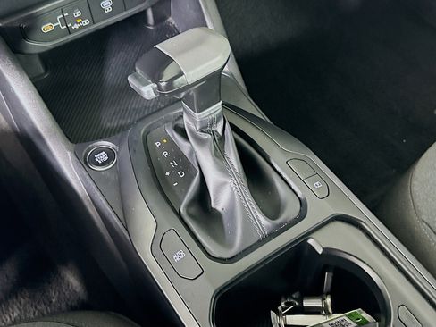 Used 2025 Kia K4 LXS image 25