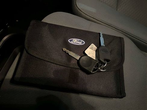Used 2014 Ford F150 STX AWD/4WD image 27