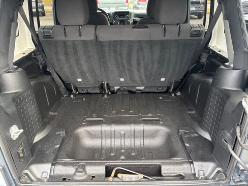 Used 2017 Jeep Wrangler Unlimited Sport w/ Connectivity Group image 12