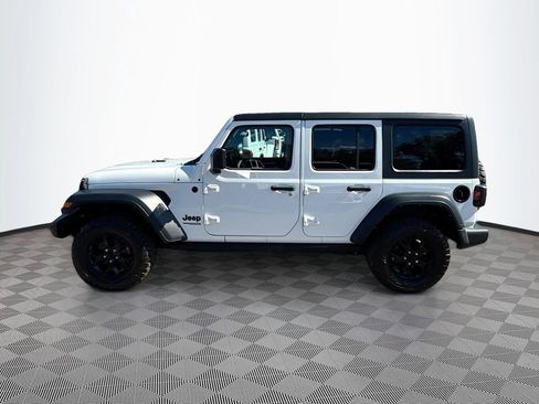 Used 2021 Jeep Wrangler Unlimited Sport AWD/4WD image 9