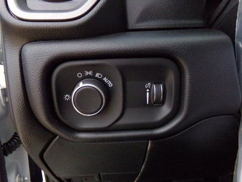 Used 2024 RAM 5500 Tradesman image 9