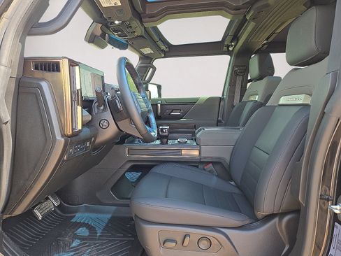 Used 2024 GMC Hummer EV 2X w/ Extreme Off-Road Package AWD/4WD image 23