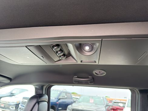 Used 2017 Dodge Grand Caravan GT FWD image 31